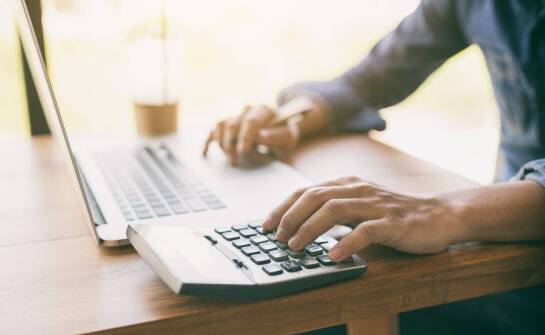 Jak biura rachunkowe wspierają rolników w rozliczeniach VAT?