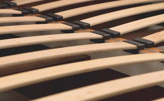 Jakie są technologiczne nowinki w produkcji sprężynujących listew?