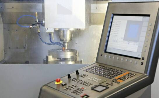 Jak nowoczesne technologie do cięcia przewodów usprawniają produkcję?