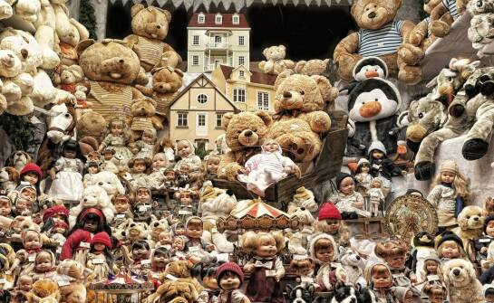 Jak zamówienia online ułatwiają personalizację maskotek?