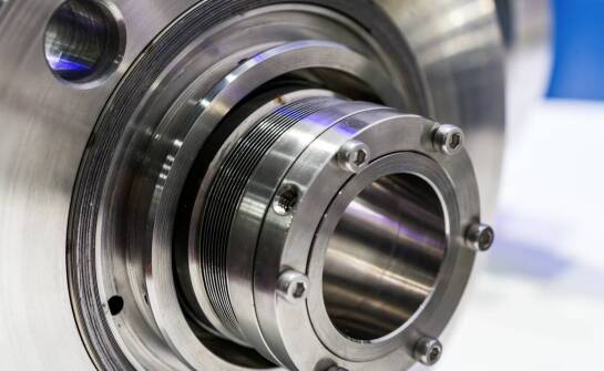 Znaczenie stalowo-gumowych uszczelnień w przemyśle maszynowym