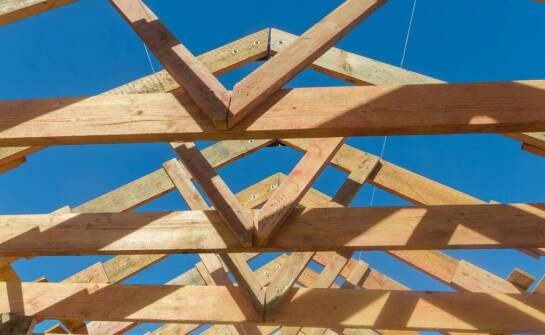 Więźba dachowa a energetyczna efektywność budynku