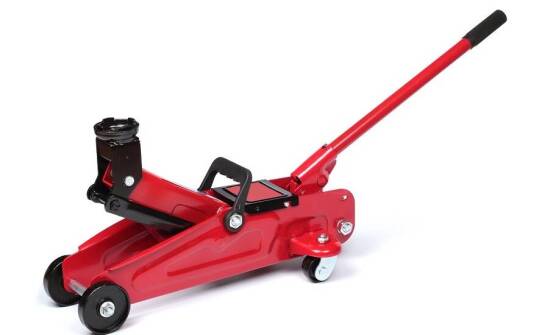 Jakie materiały zapewniają trwałość zamiennych części do lewarków hydraulicznych?