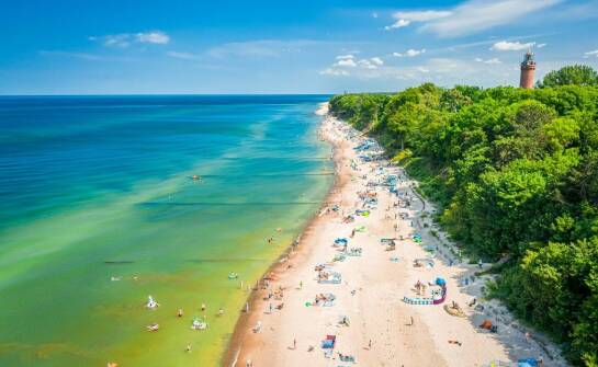 Aktywne wakacje w domkach nad morzem z dziećmi: oferta na Mierzei Wiślanej