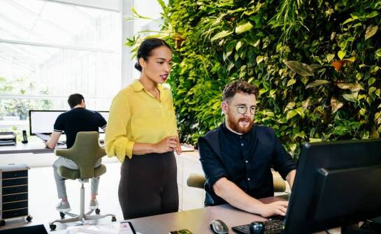 W jaki sposób ekologiczne podejście do sprzątania wpływa na zdrowie pracowników?