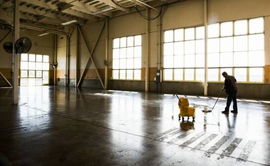 Innowacyjne zastosowania zamgławiania ULV w sprzątaniu w obiektach magazynowych