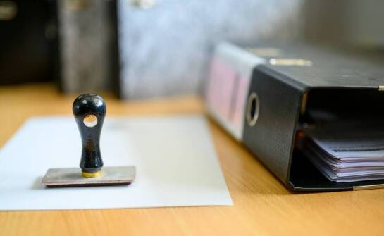 Jakie są kluczowe elementy dokumentu EUR 1 w procesie odprawy celnej?