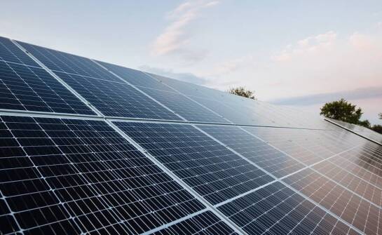 Systemy fotowoltaiczne do 150 kW: jak zapewnić długoterminową efektywność?