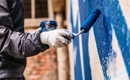 Wykorzystanie ściennego druku w komercyjnych przestrzeniach: korzyści i możliwości