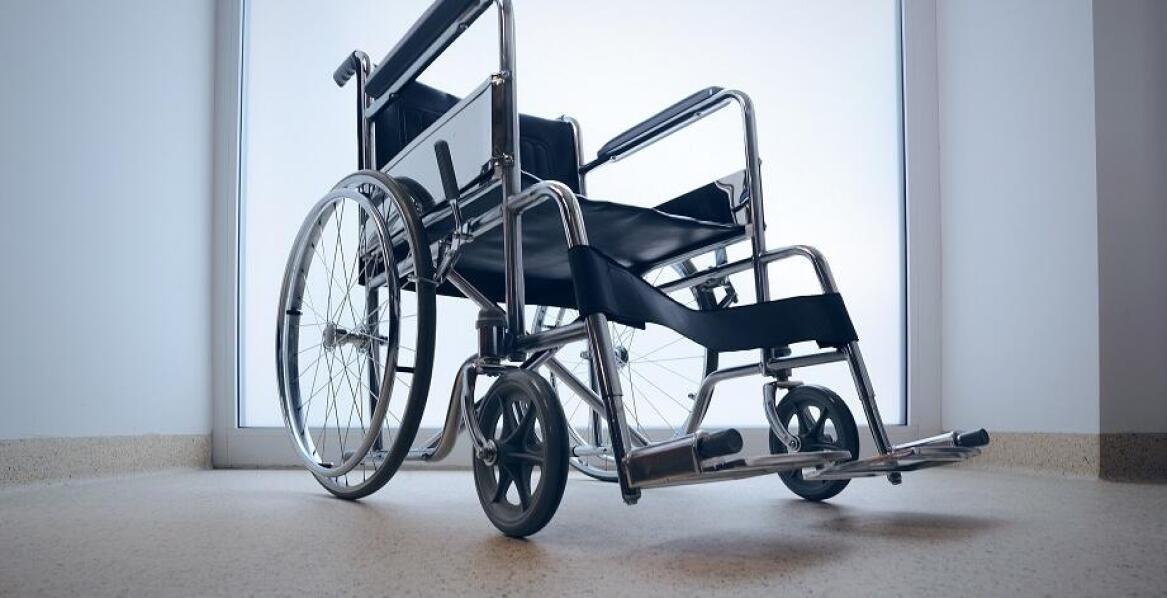Porównanie różnych typów siedzisk dla wózków inwalidzkich