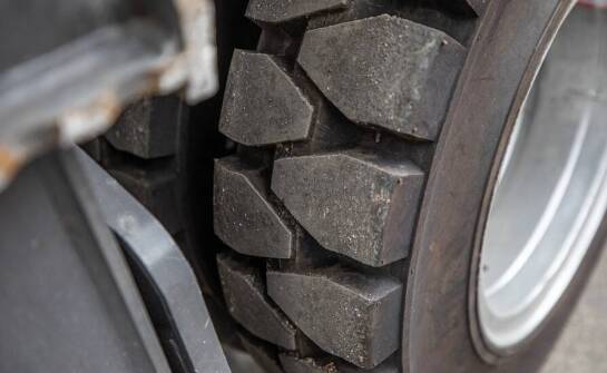 Przemysłowe opony a ich zastosowanie w różnych sektorach