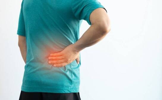 Kluczowe techniki neuromobilizacji w leczeniu bólu w plecach