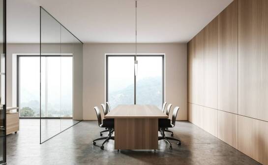 Konferencyjne stoły a przestrzeń – jak efektywnie zaaranżować wnętrze?