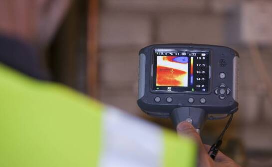 Jak termowizyjne kamery pomagają w wykrywaniu intruzów?