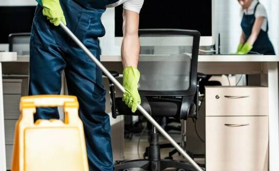 Wpływ ekologicznych środków do czystości na długowieczność biurowych wykładzin