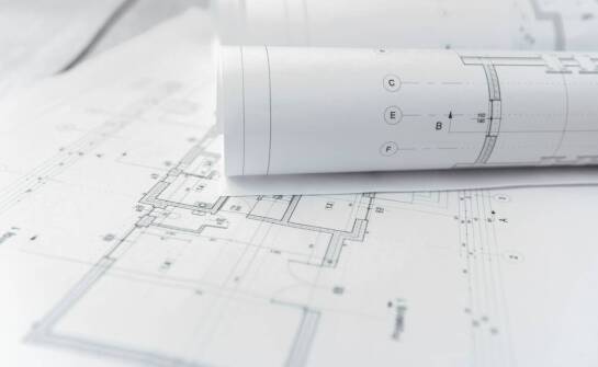 Czarny ceownik PCV w projektach architektonicznych: estetyka i funkcjonalność