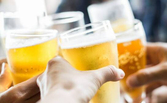 Efektywność różnych technik nadruku w promocji poprzez reklamowe kufle