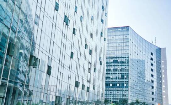 Jakie są kluczowe aspekty ochrony środowiska w działalności firmy Presseko?