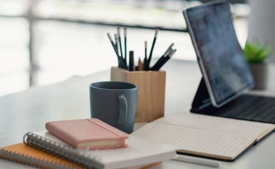 Profesjonalna oprawa dokumentów: jak wybrać najlepszą metodę?