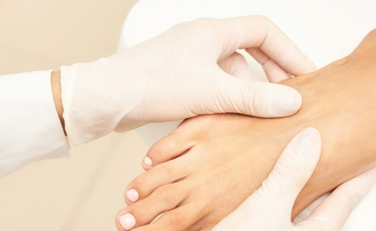 Zalecenia pielęgnacyjne po wizycie u podologa.