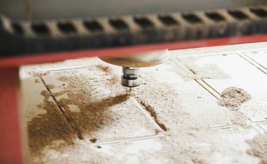 Jak optymalizować proces cięcia MDF, aby zwiększyć wydajność produkcji?