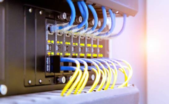 Efektywność napięcia sygnalizatorów w monitorowaniu parametrów sieci