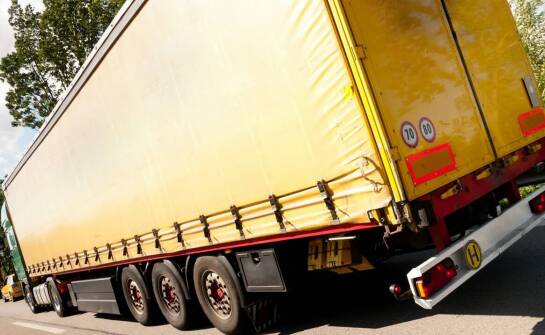 Wynajem przyczep a oszczędność czasu – jak zoptymalizować proces transportu?