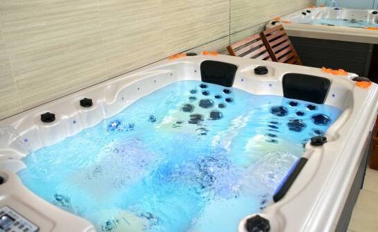 Rola systemów filtracji jako kluczowych akcesoriów do ogrodowego jacuzzi