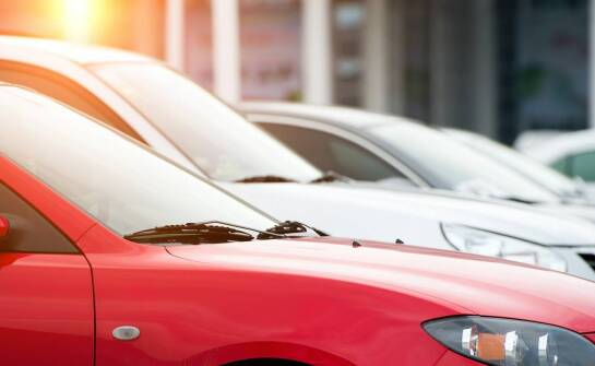 Zróżnicowana oferta pojazdów od importera polskiego – co warto wiedzieć?