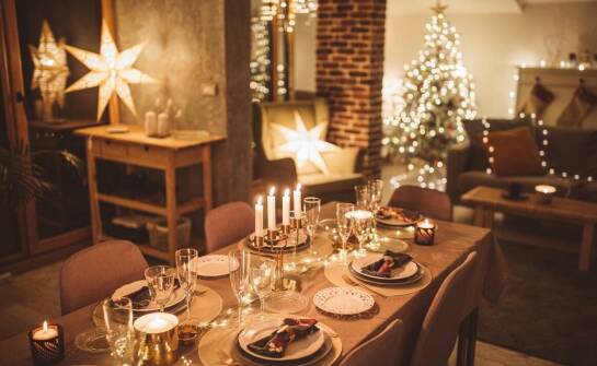 Jakie inspiracje czerpać przy tworzeniu brzozowych winietek na świąteczne przyjęcia