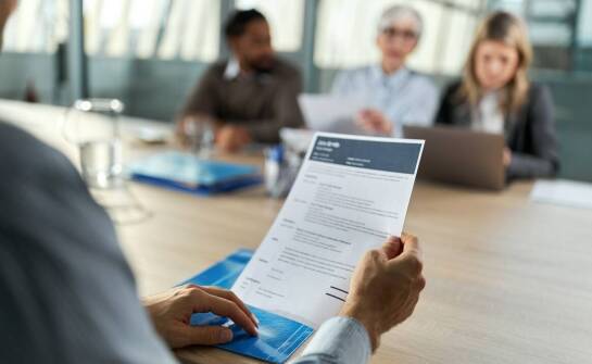 Selekcja kandydatów w różnych branżach – co warto wiedzieć?