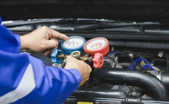 Znaczenie kontroli szczelności w systemach klimatyzacyjnych w pojazdach