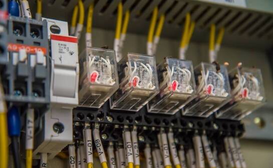 Jakie są najczęstsze problemy z przekaźnikami i jak ich uniknąć?