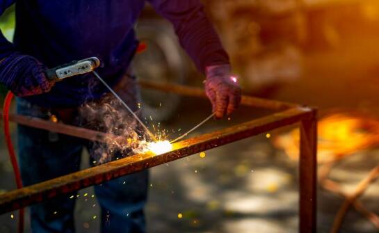 Jakie zastosowania ma elektrodowy uchwyt w nowoczesnym przemyśle?