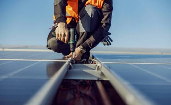 Jakie są kluczowe wyzwania przy montażu fotowoltaicznych systemów?