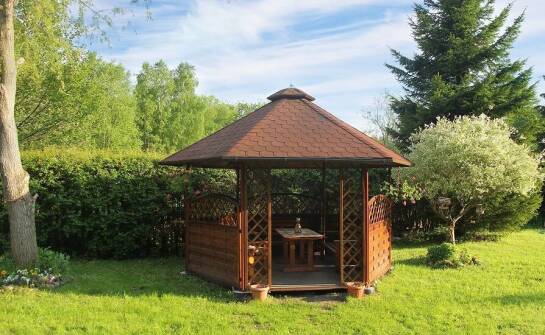 Personalizacja projektów altanek – jak dostosować altanki do indywidualnych potrzeb?