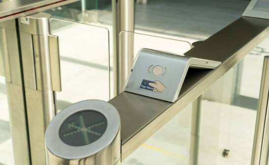 Zastosowanie systemów do ograniczenia dostępu w przestrzeniach komercyjnych