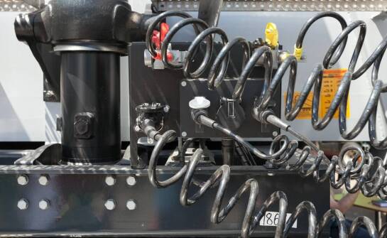 Poradnik: Jak dobrać siłownik wywrotu Hyva do specyficznych potrzeb transportowych?