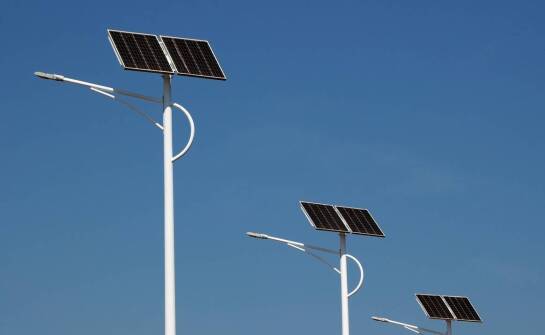 Solarne latarnie i ich wpływ na zrównoważony rozwój miejskiej infrastruktury