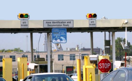 Czas trwania odprawy celnej samochodu w Holandii - czynniki wpływające na długość tego procesu