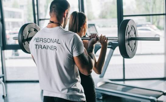 Rola trenerów personalnych w rozwoju młodych sportowców