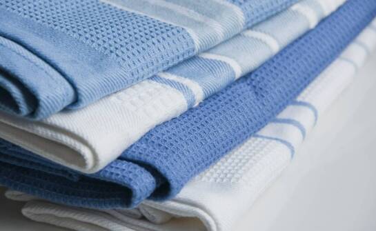 Ręczniki – różnice między materiałami i ich wpływ na komfort użytkowania