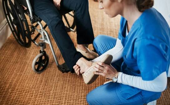 Jak dostosować pielęgnacyjne akcesoria do indywidualnych potrzeb pacjenta?