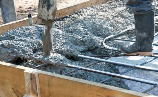 Jak szalunki z rur PCV wspierają procesy budowlane?