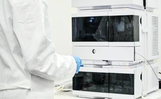 Znaczenie elementarnej analizy w przemyśle farmaceutycznym: co warto wiedzieć?