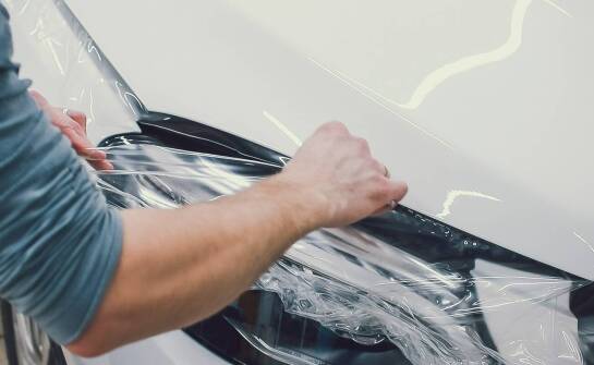 Folie ochronne a koszty związane z długoterminowym utrzymaniem samochodu