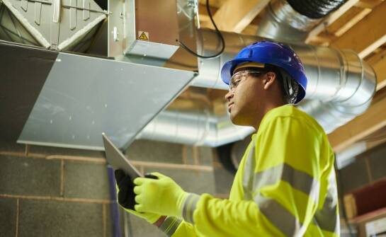 Jakie są koszty związane z zaniedbaniem dezynfekcji wentylacyjnych kanałów?