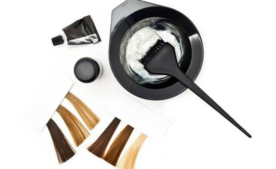 Jakie produkty do koloryzacji są rekomendowane dla osób z wrażliwą skórą?