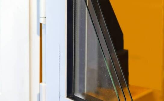 Optymalizacja energooszczędności dzięki szybowym pakietom w oknach PVC