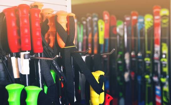 Jakie są korzyści z korzystania z naszych usług wynajmu sportowego sprzętu?